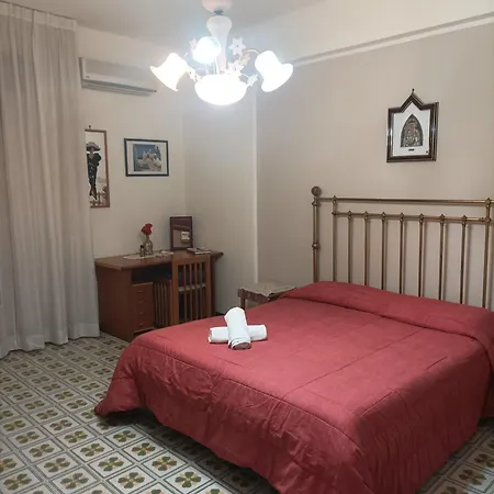 Homestay Signorile In Condominio Rallo